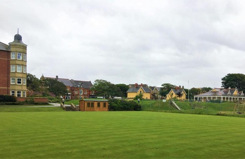 Lytham St. Anne's Apartment | Woodlands Holiday Apartments