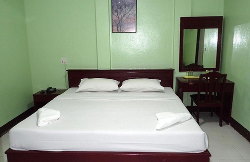 Bang Rak Hotel | Woodlands Place