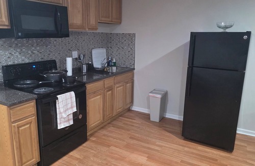 Ironbound District Apartment | Work+Stay NYC+EWR Train Walk