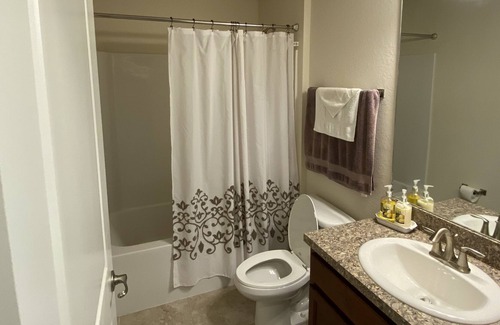 Mirror Lakes House | Working power 4 bed 2 bath big yard swim spa 20 min to the beach