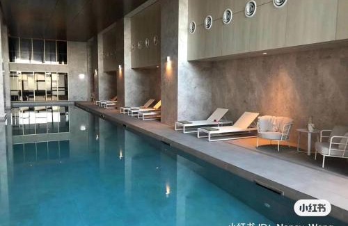 Melbourne Central Business District Apartment | WSP harbour view flat with free parking