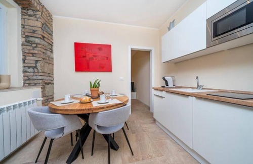 Citta Nuova-Barriera Nuova-San Vito-Citta Vecchia Apartment | Wunderschöne Ferienwohnung im Zentrum von Triest für 4 bis 5 Personen