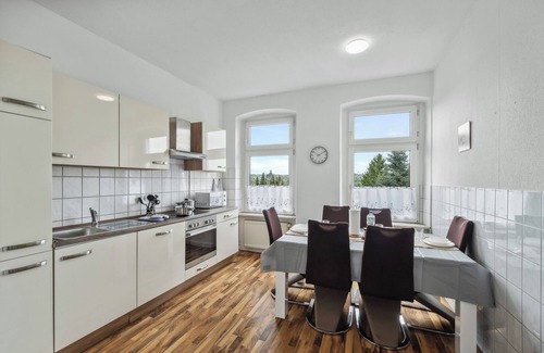 Ehrenberg Apartment | Wupper Home II, top location Ideal for business people, fitters, families, 3 rooms