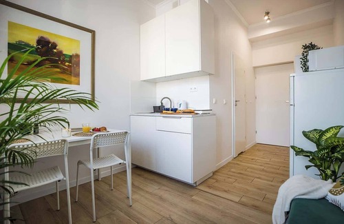 Ochota Apartment | Wygodne Studio blisko Lotnisko Chopin Dworzec Zachodni Wifi