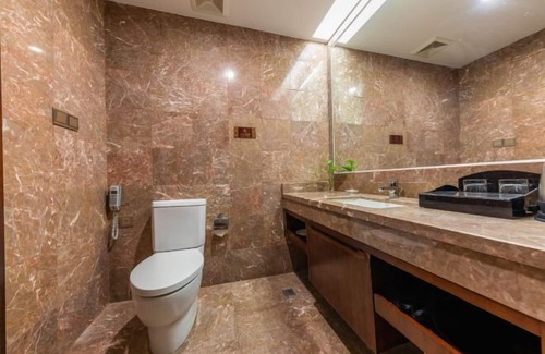 Qianjiang Hotel | Wyndham Garden Qianjiang Downtown