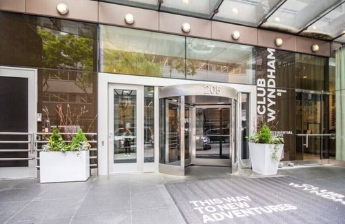 Midtown East Condo | Wyndham Presidential Reserve, a luxury 2-bedroom condo in Midtown NYC.
