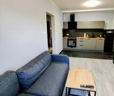 Kowary Apartment | WYPOSAŻONY APARTAMENT, 10 KM szlakiem na Śnieżkę, otoczony górami i spokojem