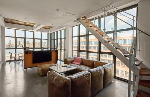 Williamsburg Hotel | Wythe Hotel l North 8th Loft l Skyline Loft in Iconic Williamsburg