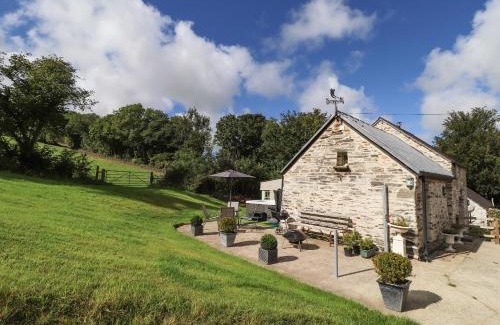 Felindre Farchog House | Y Felin at Coed Cadw