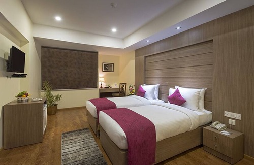 Sualkuchi Resort | Yaarnest