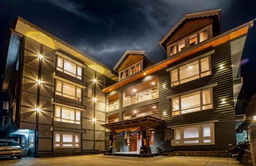 Soshing Hotel | Yashshree Lachen