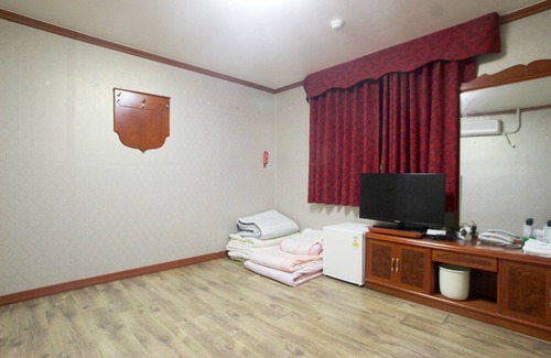 Yeongju Hotel | Yeongju Motel2010