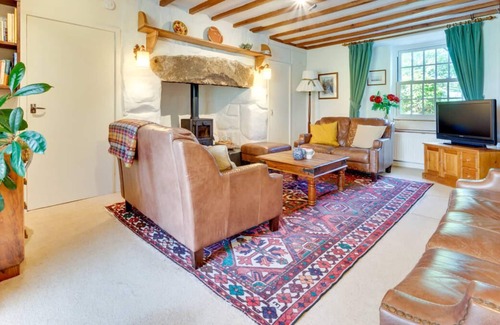 Garndolbenmaen House | Ynys Pandy in Garndolbenmaen