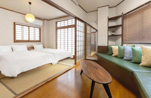Kagoshima Apartment | YokaYado Kagoshima Chuo - Retro Style Japanese Modern Entire House with Rooftop Balcony