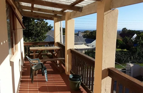 Port Alfred Bed & Breakfast | Yonz Self Catering Units