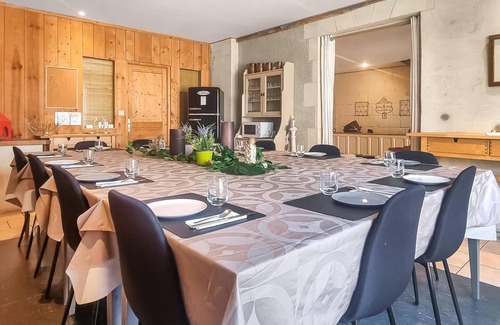 Chatellerault House | You can look forward to a wonderful time in this attractive holiday home.