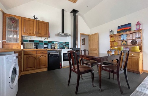 Mey Cottage | You will love everything about Mey Bee.