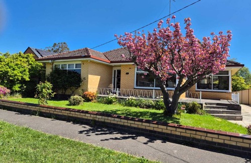 Golden Point House | Your Cozy Home Away from Home