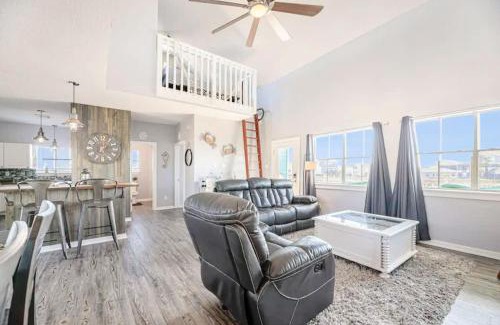 San Luis House | Your Family Vacation Clubhouse by the Sea