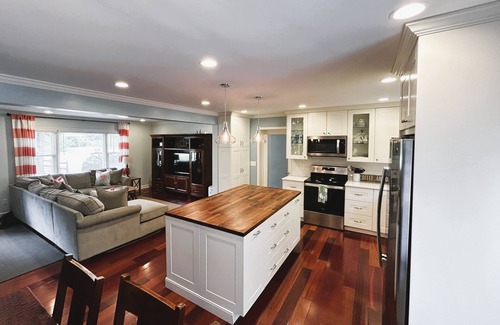 Wilmington House | Your Own Private Paradise w/saltwater pool