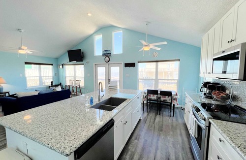 San Luis House | Your Quiet, Peaceful Island Escape