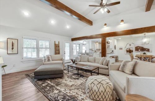 Roanoke House | Your Rustic Retreat w Backyard Oasis Pool Patio