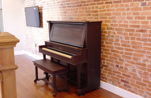 H Street Corridor Apartment | Your Vibrant & Musical destination right on H St!