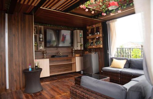 Lome Villa | YOYO'S hOME SWEET HOME