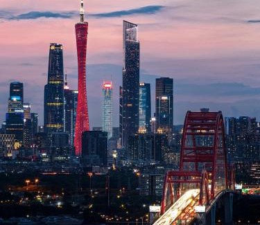 Liwan Hotel | Yue Cheng Hotel Xicun Metro Station, Guangzhou Railway Station- Direct access to the railway station and Canton Fair Complex via two metro lines