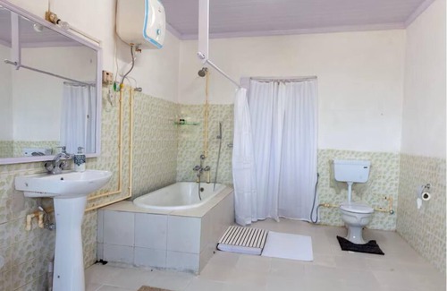 Darjeeling House | YuleTea Retreat A Premium Heritage Hotel