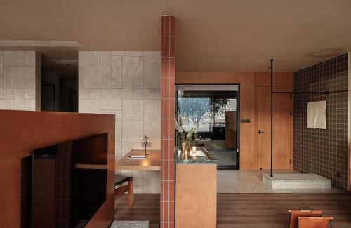 Downtown Shanghai Apartment | Yunnan Hills&Harmony Retreat Dali Erhai