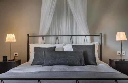 Lixouri Apartment | Zādos Central Garden Villa, Lixouri Nomāde
