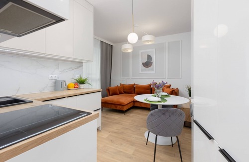 Warsaw Apartment | Złoty Potok 7/55, 2 bedrooms, balcony, parking
