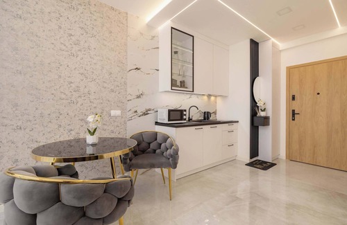 Katowice Apartment | Zabrska 15 Katowice | Comfortable Studio | Balcony | Underground Parking