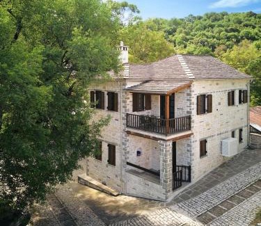 Asprangeloi Ski Chalet | ZagMé 365