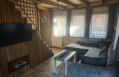 Razvrsje House | Zagrad Homes in Zabljak