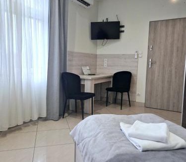 Ozarowice Hotel | Zajazd Fakir