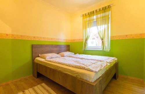 Balatonkeresztur Apartment | Zalán apartmann