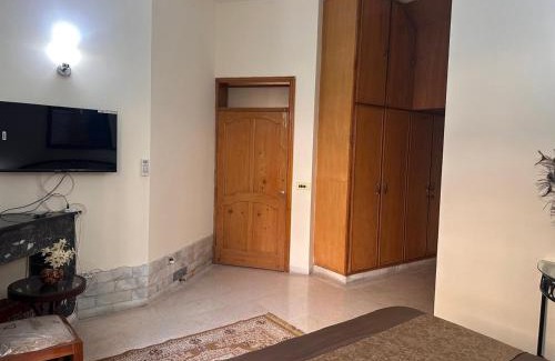 Rawalpindi Bed & Breakfast | ZaxisHome3