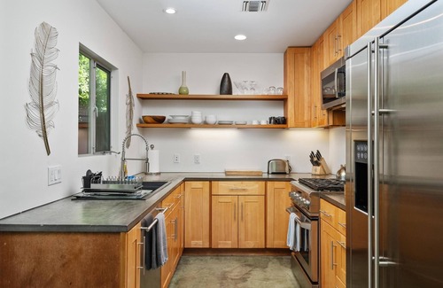 The Mesa House | Zen Modern Home - Wind Free S Palm Springs - SALT WATER POOL/SPA