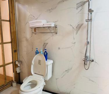 Dali House | Zen mountain residence half hidden in the mountains