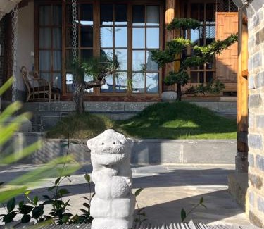 Dali House | Zen mountain residence half hidden in the mountains