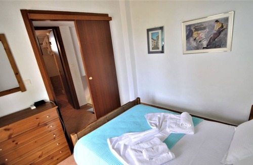 Nikita Cottage | Zennova #23 Nikiti Family Green Nest