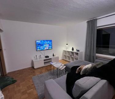 Luedenscheid Apartment | Zentral gelegenes Apartment - DSL, Küche, Balkon, Parkplatz