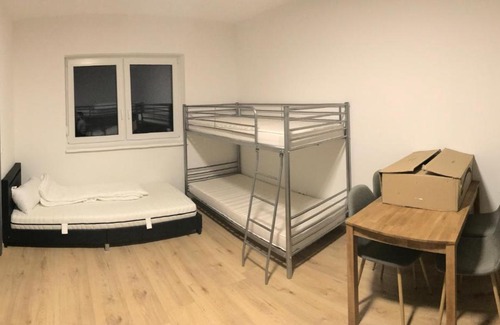 Rotgesbuttel House | Zimmer mit Bad und Küche