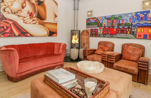 Poole Cottage | ZOLA HOUSE, pet friendly, character holiday cottage in Poole