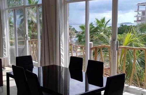 Emiliano Zapata Apartment | Zona Surf - Steps to the beach