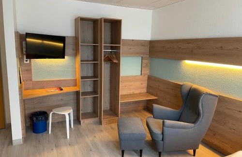 Hohenwarsleben Hotel | „Zum Raukler“, Hotel, Nähe der A2, Magdeburg/Hohe Börde