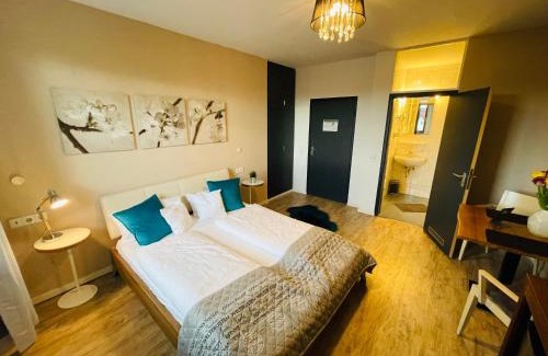 Oberrotweil Hotel | Zum Rayers Café-Restaurant & Boutique-Hotel