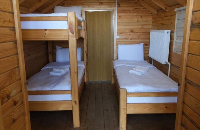 ÇINARSUYU TABİAT PARKI BUNGALOV
